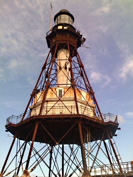 fowey rocks lighthouse